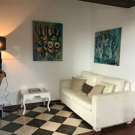 Casa Do Poco * פונשל